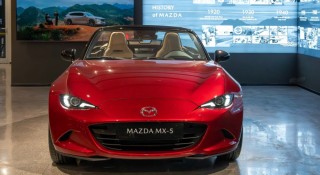 Xe thể thao Mazda MX-5 sắp trở lại Việt Nam: Nhận đặt cọc bản mui mềm, dự kiến giao xe vào tháng 5/2026